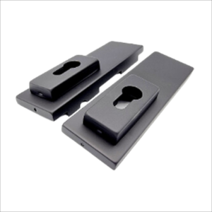 Center Patch Lock With Key Black Cover
