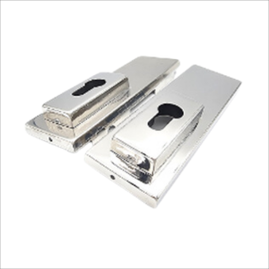 Center patch lock with key and chrome cover for glass doors
